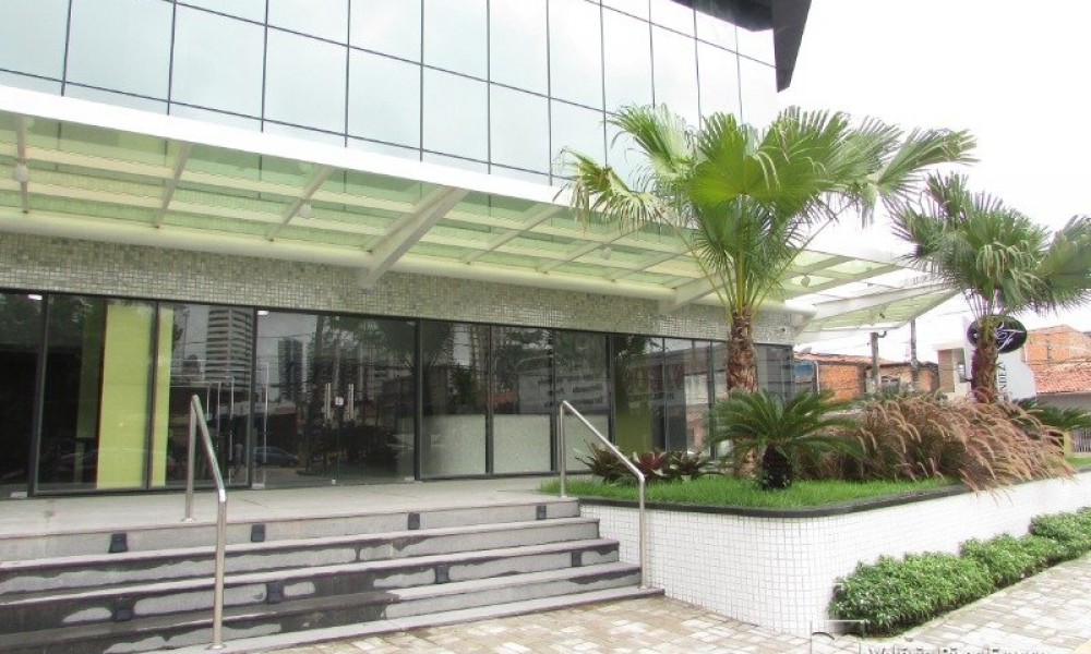 Rogélio Fernandez Business Center