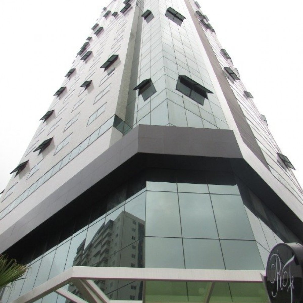 Rogélio Fernandez Business Center