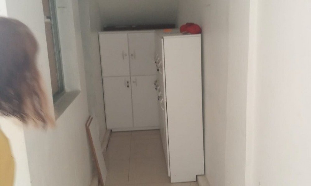 Prédio Comercial de 2 Pavimentos 