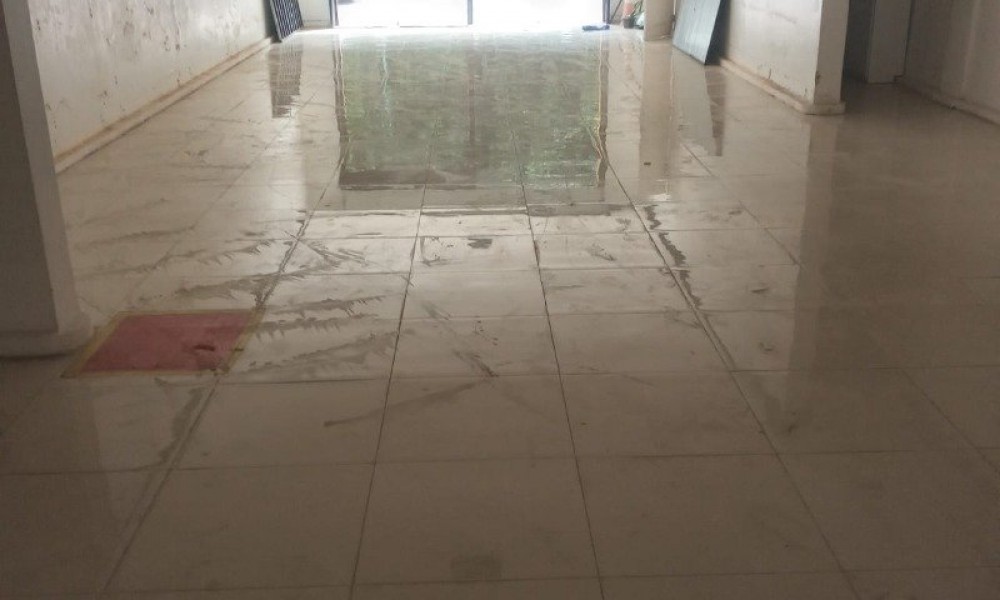 Prédio Comercial de 2 Pavimentos 