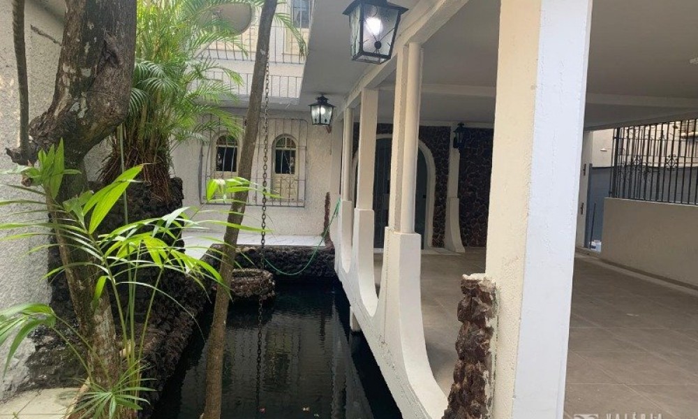 Casa de 2 Pavimentos 