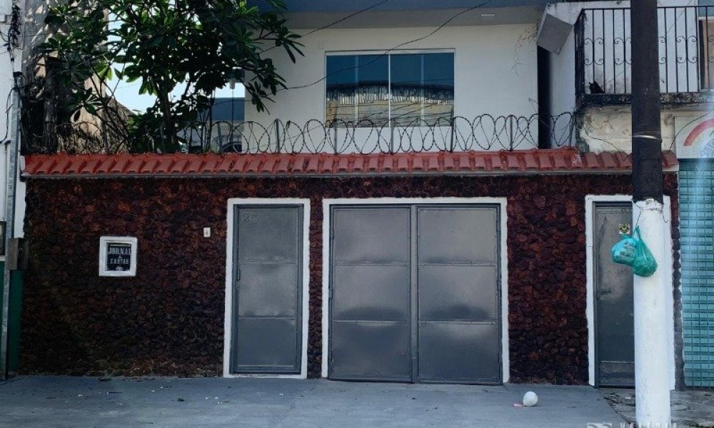 Casa de 2 Pavimentos 