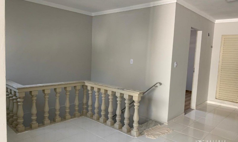 Casa de 2 Pavimentos 