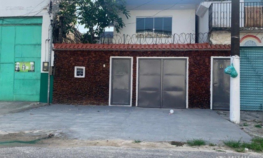 Casa de 2 Pavimentos 