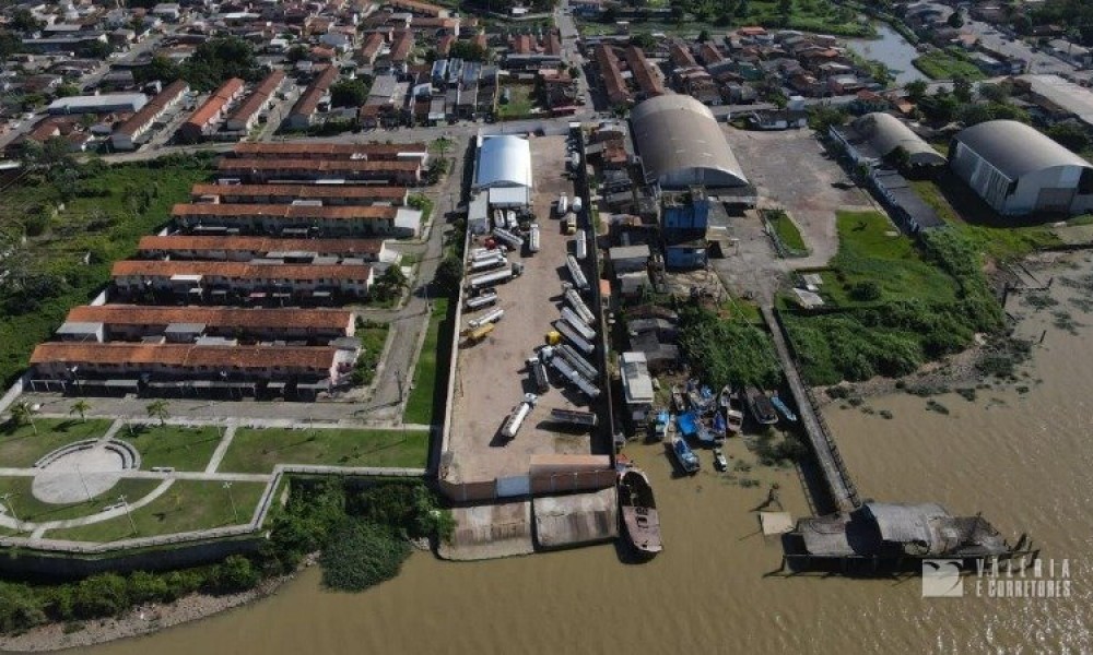 Galpão/ Porto