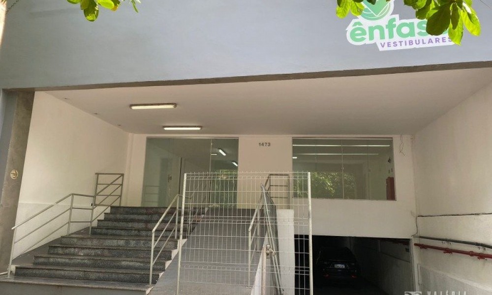 Prédio Comerical Com 3 Pavimentos