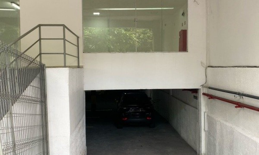 Prédio Comerical Com 3 Pavimentos