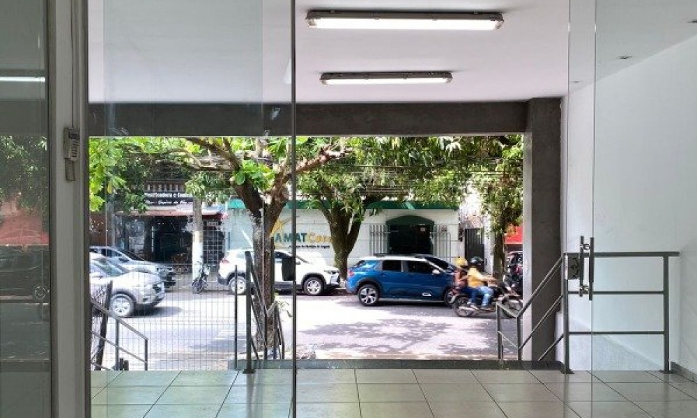 Prédio Comerical Com 3 Pavimentos