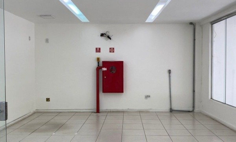 Prédio Comerical Com 3 Pavimentos