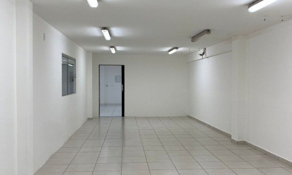 Prédio Comerical Com 3 Pavimentos