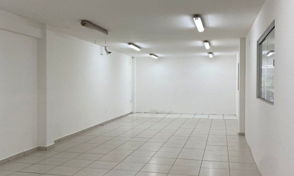 Prédio Comerical Com 3 Pavimentos