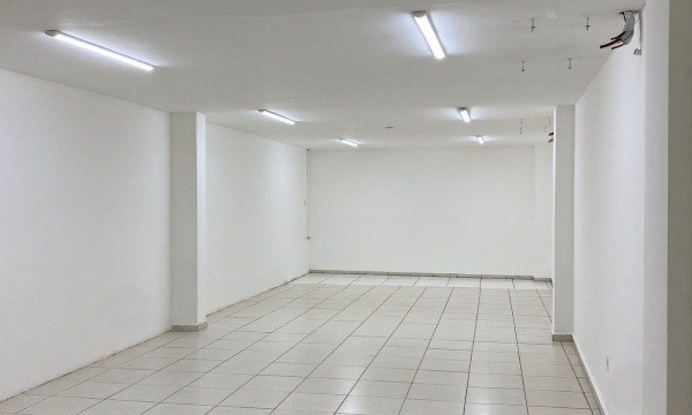Prédio Comerical Com 3 Pavimentos