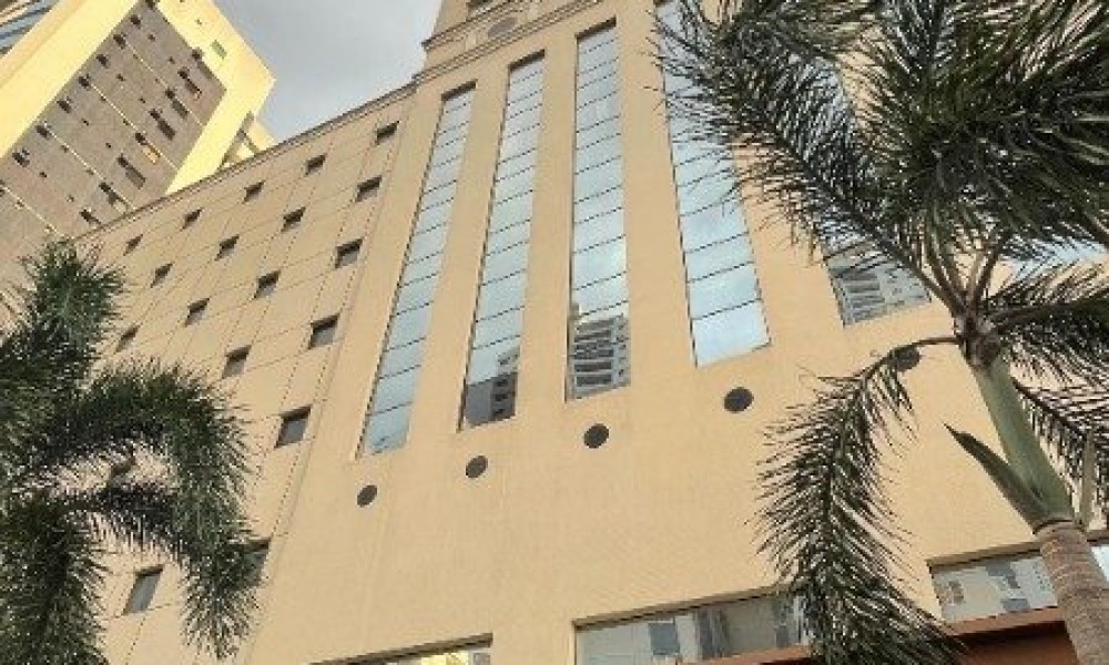 Ed. Metropolitan Tower