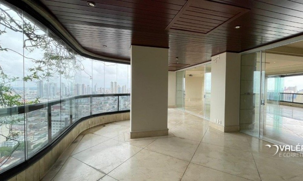 Ed. Diamond Tower