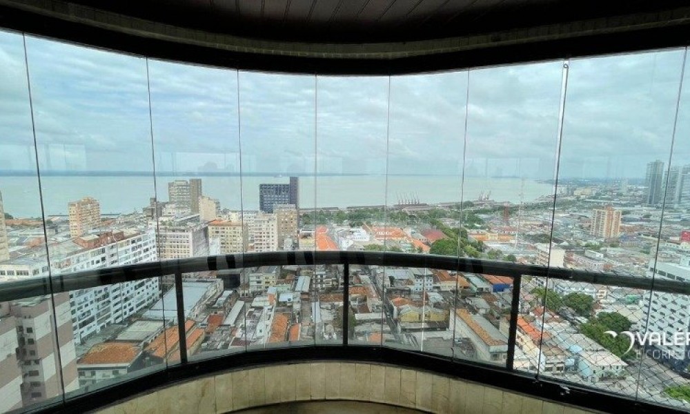 Ed. Diamond Tower