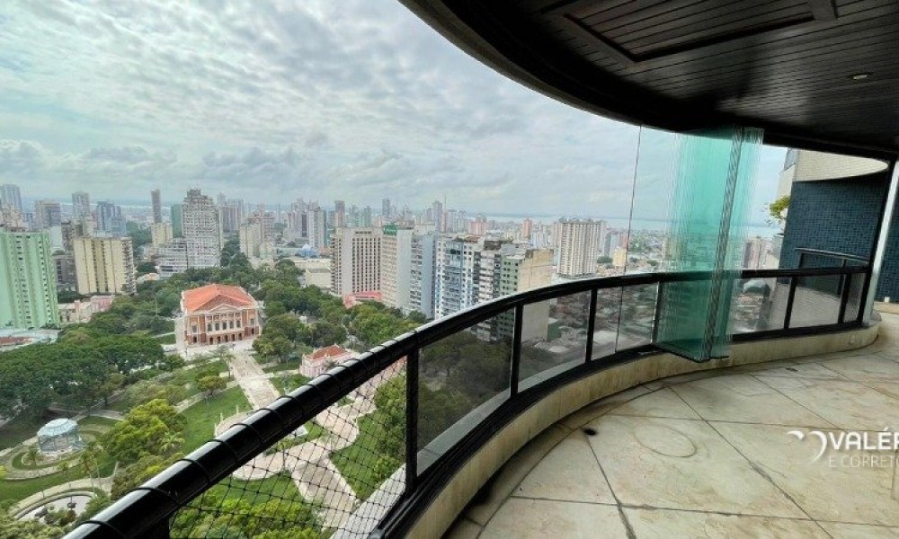 Ed. Diamond Tower
