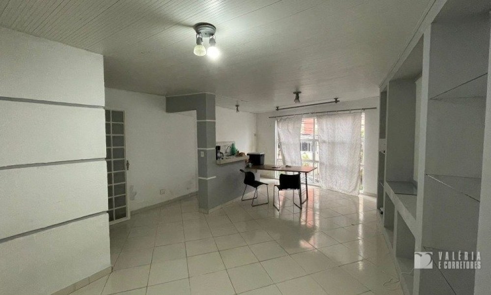APARTAMENTO NOS ALTOS