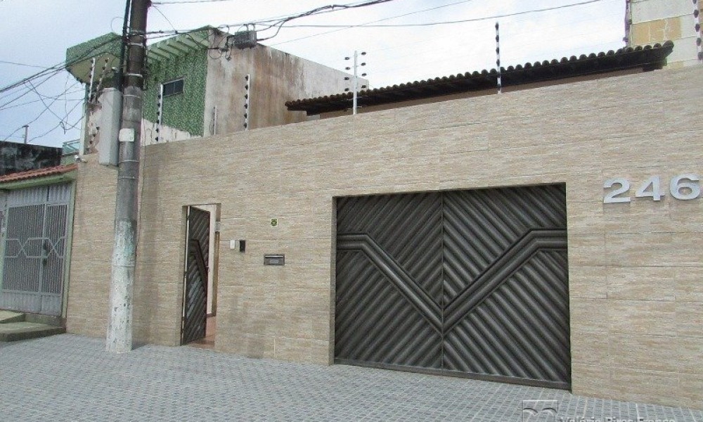 Casa Comercial