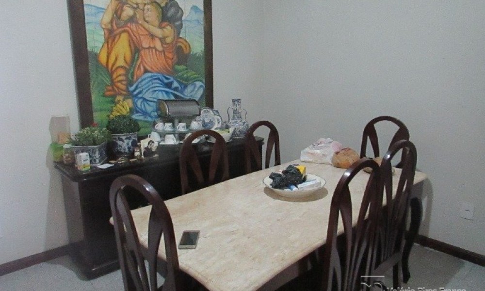 Casa Comercial
