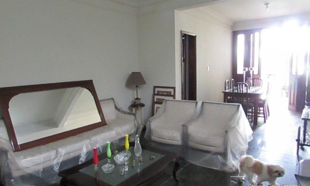 Casa Comercial
