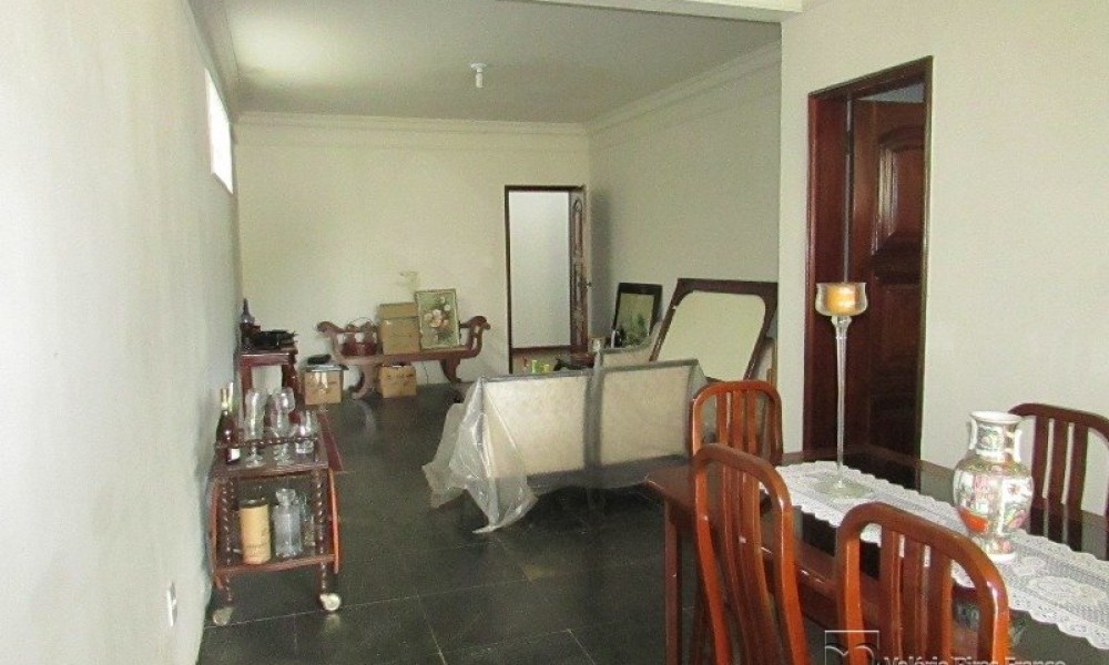Casa Comercial