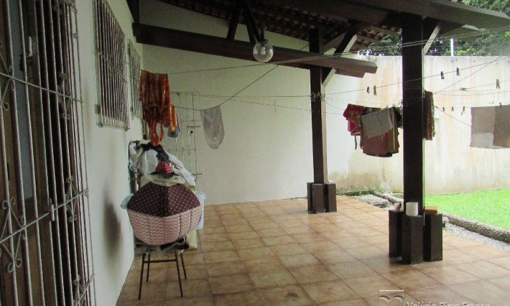 Casa Comercial