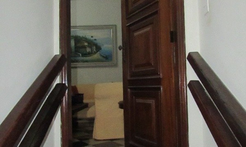 Casa Comercial
