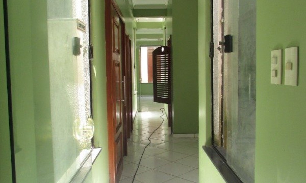 Casa Comercial
