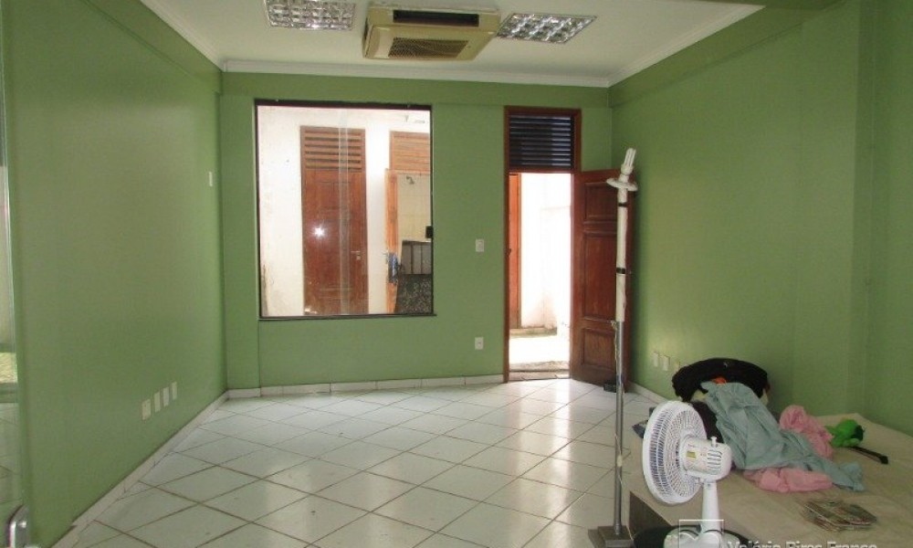 Casa Comercial