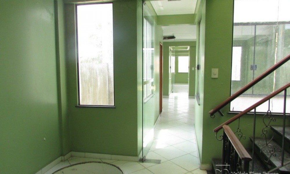 Casa Comercial