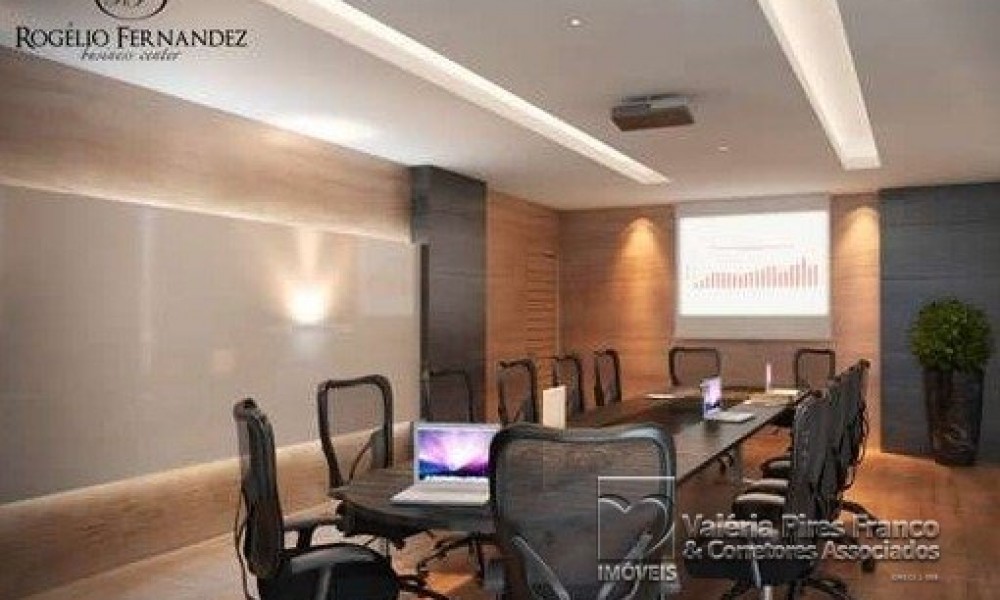 Rogélio Fernandez Business Center