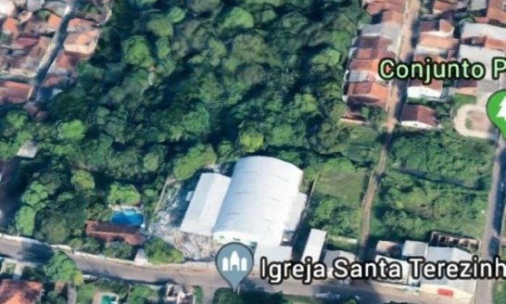 Terreno + Galpão