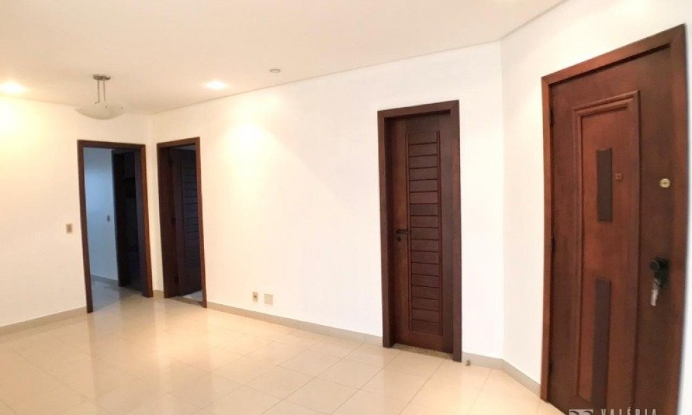 Ed. Astoria Tower Residence