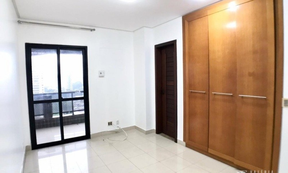 Ed. Astoria Tower Residence