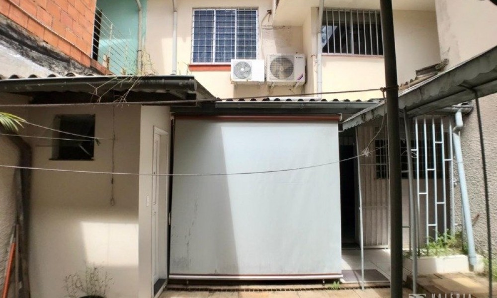 Casa Comercial 2 Pavimentos