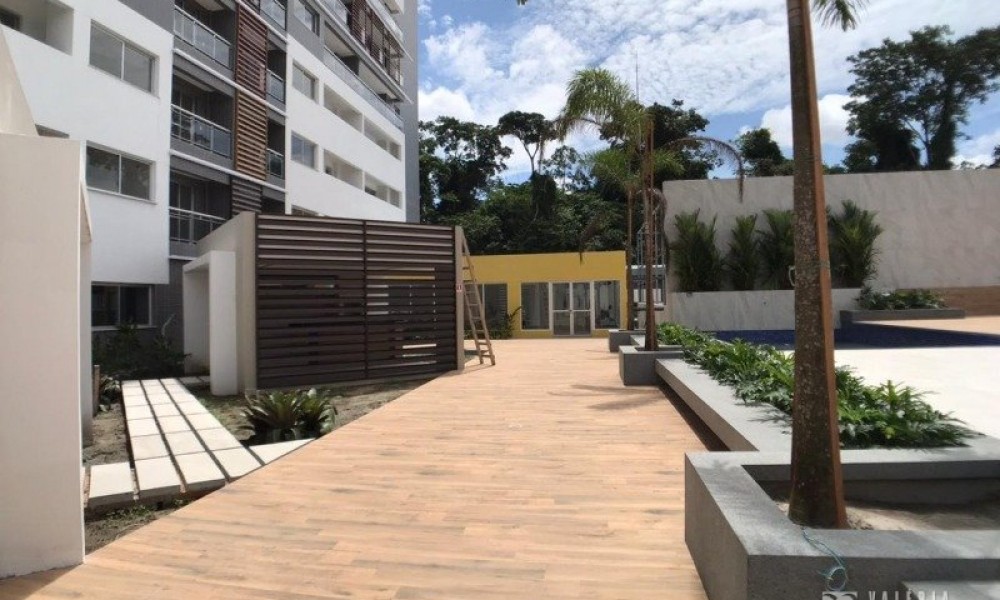 Ed. Breeze Residence