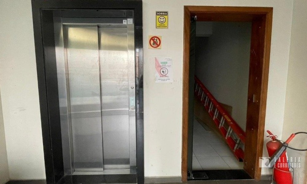 Prédio Comercial 