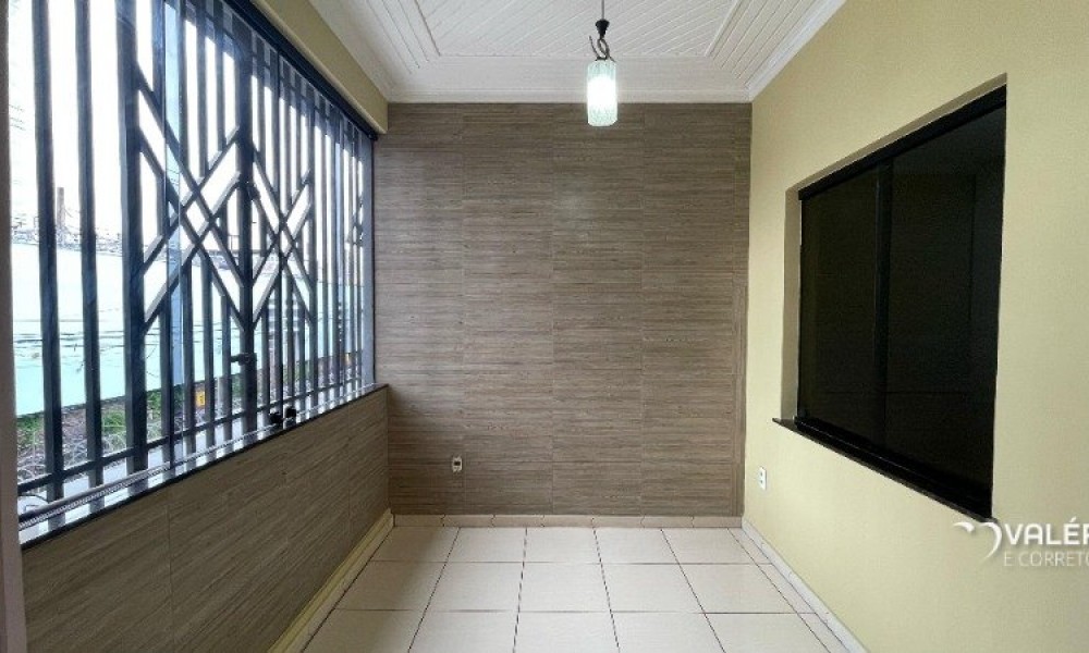 VILA FARAH