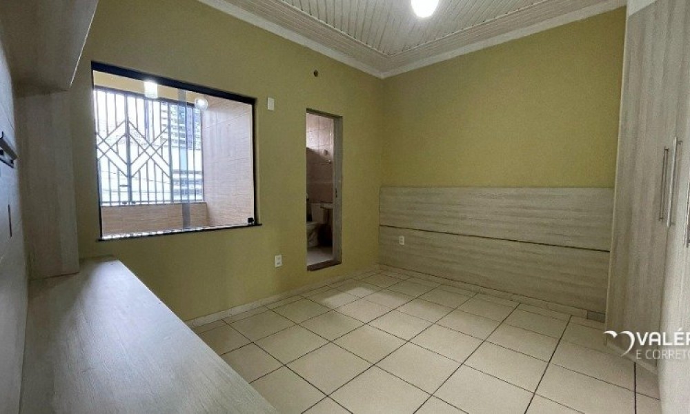 VILA FARAH
