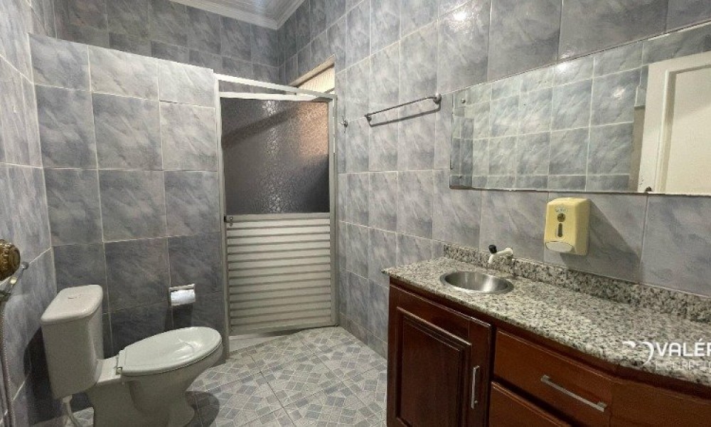 VILA FARAH