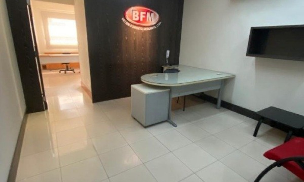 Ed. Metropolitan Tower