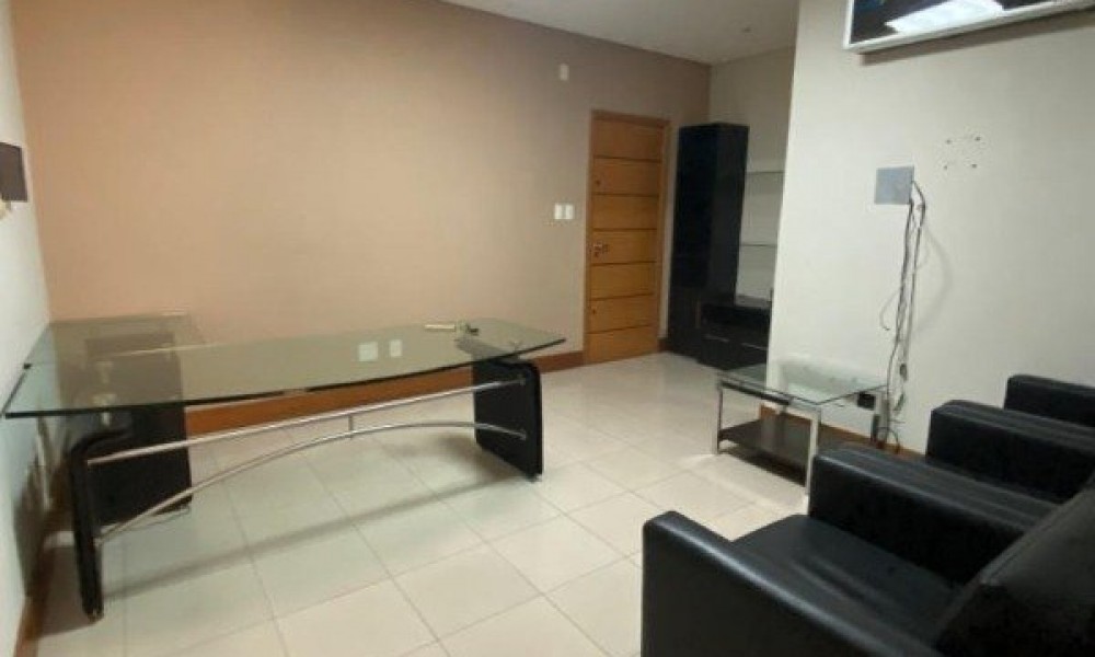 Ed. Metropolitan Tower