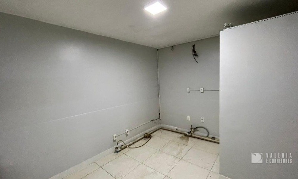 Salas Em Prédio Comercial