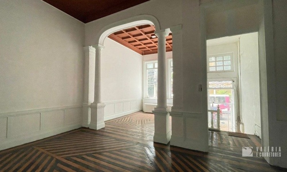 Prédio Comercial 