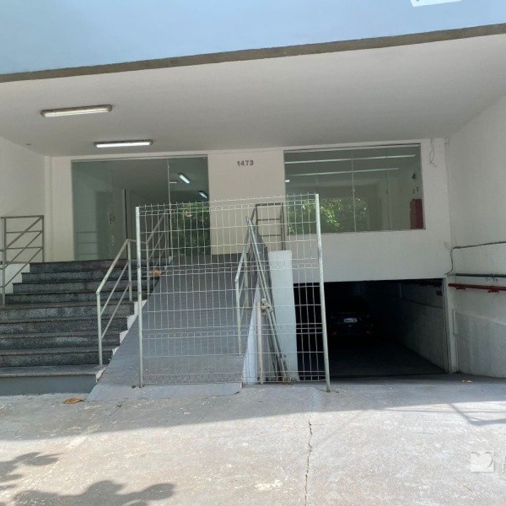 Prédio Comerical Com 3 Pavimentos