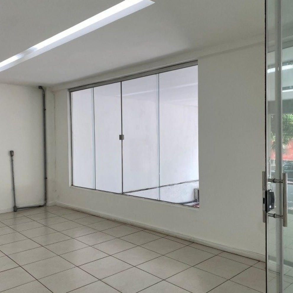 Prédio Comerical Com 3 Pavimentos