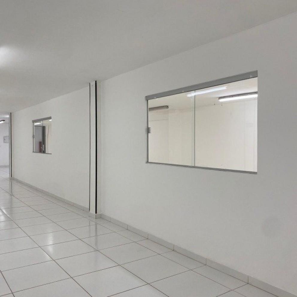 Prédio Comerical Com 3 Pavimentos
