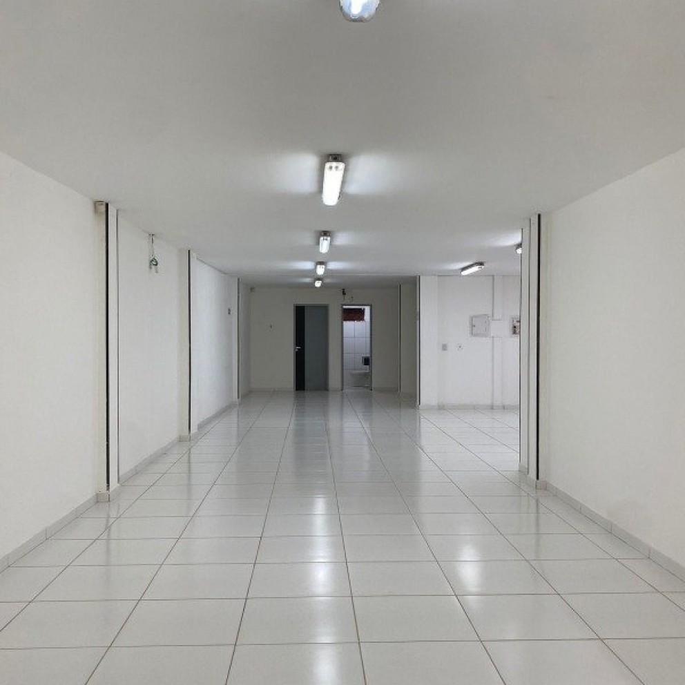 Prédio Comerical Com 3 Pavimentos