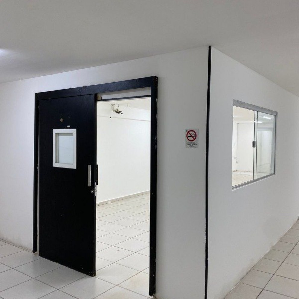 Prédio Comerical Com 3 Pavimentos