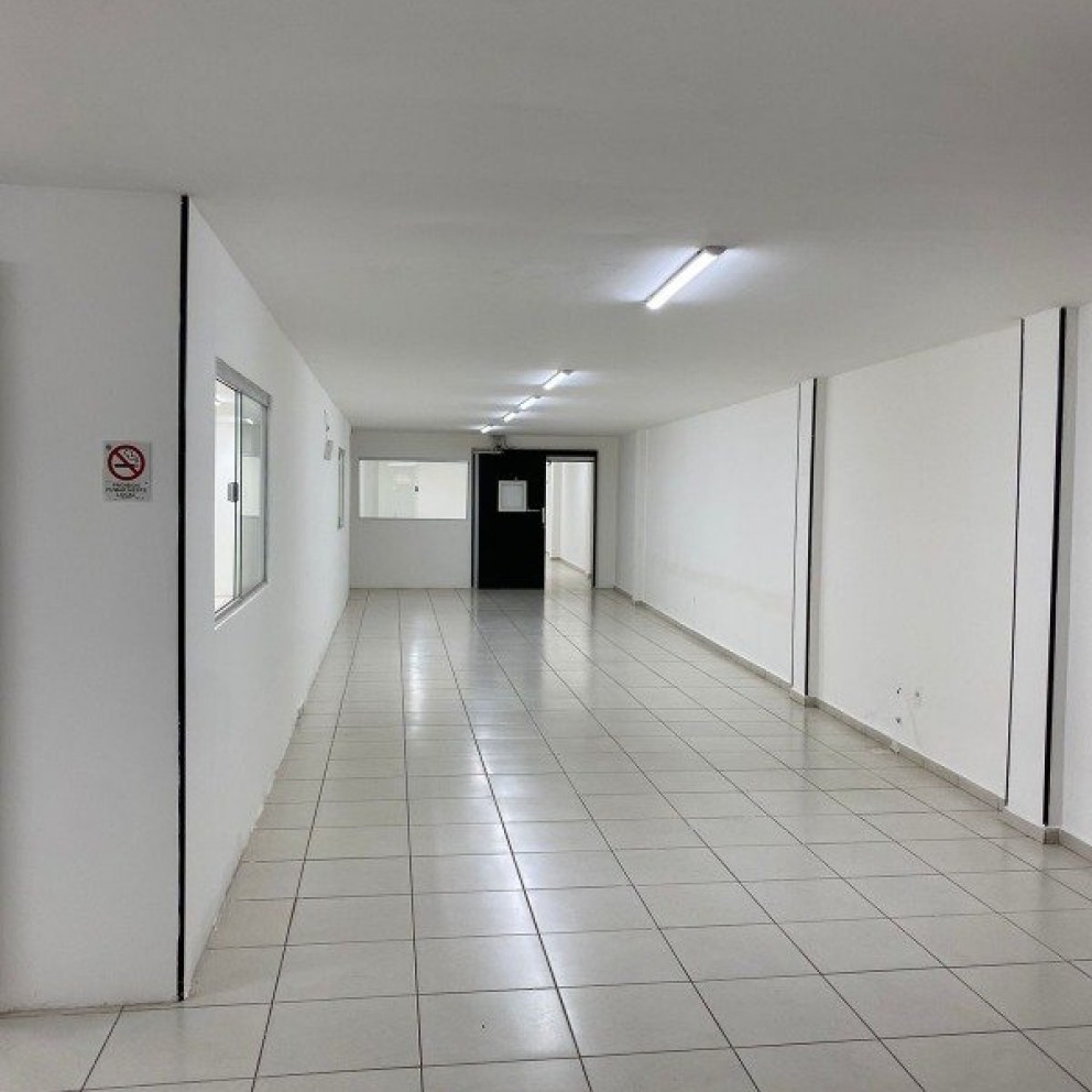 Prédio Comerical Com 3 Pavimentos